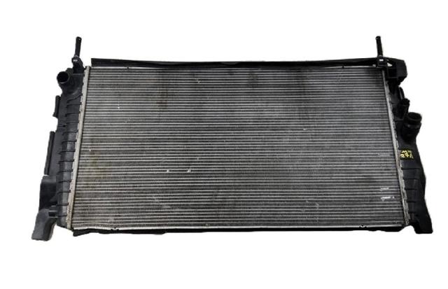 Radiador de esfriamento de motor 8645783 BMW