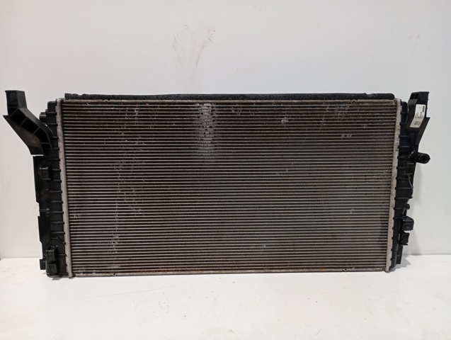 Radiador de esfriamento de motor 8645783 BMW