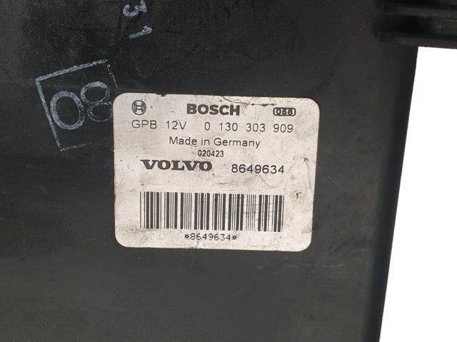 Difusor do radiador de esfriamento, montado com motor e roda de aletas 8649634 VOLVO