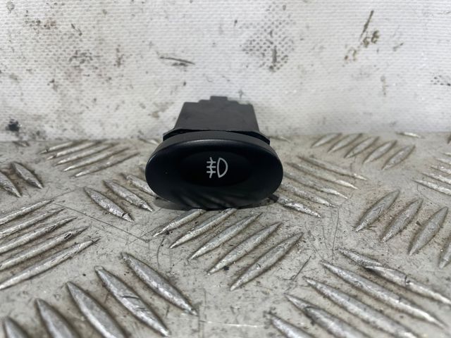 Botão de ativação do sinal de emergência 864W0140 GM