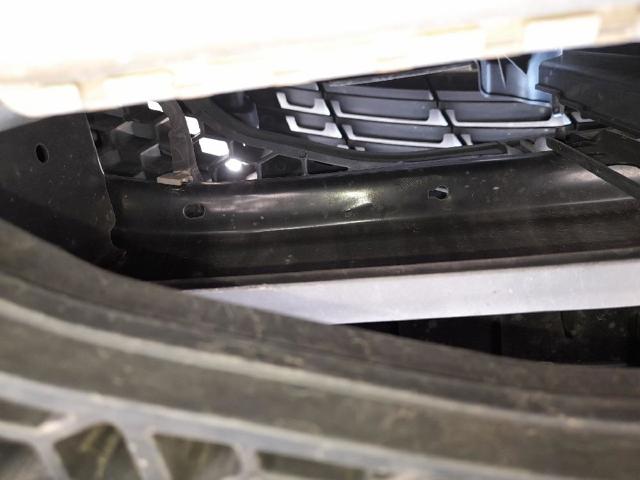 Reforçador do pára-choque dianteiro 865303W300 HYUNDAI