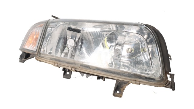 Luz direita 8662856 VOLVO