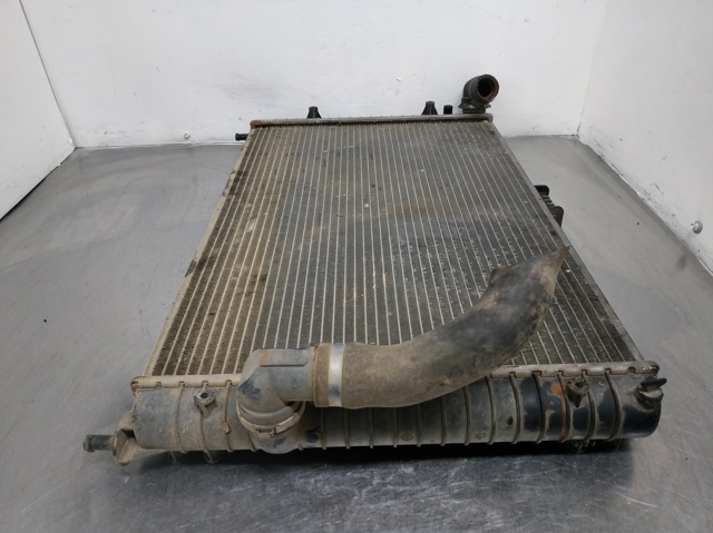 Radiador de esfriamento de motor 867561HA FIAT