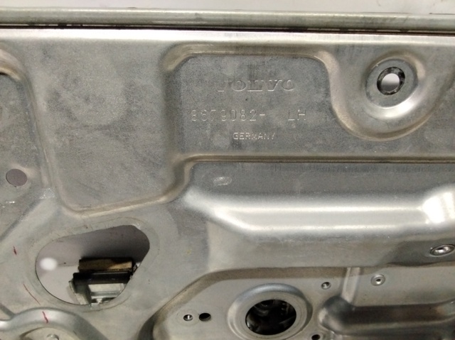 8679082 Volvo