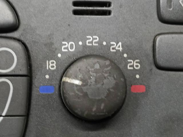 Unidade de controlo dos modos de aquecimento/condicionamento Volvo S60 1 RS, RH