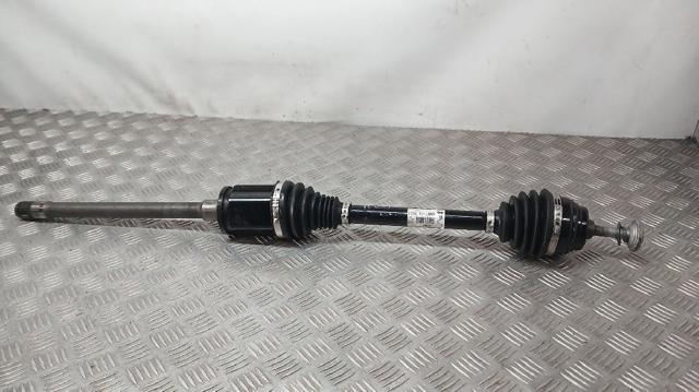 Semieixo (acionador) dianteiro direito 8687782 BMW