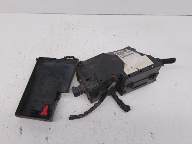 Caixa de unidade de dispositivos de segurança 8688039 FORD