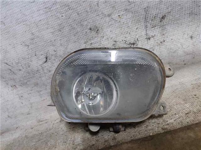 Luzes de nevoeiro direitas 8693796 VOLVO