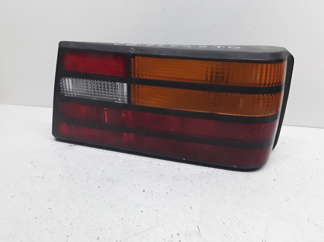 Lanterna traseira direita 86AG13A602CA FORD