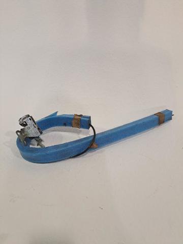 Fecho superior da porta traseira direita batente 8719F5 PEUGEOT