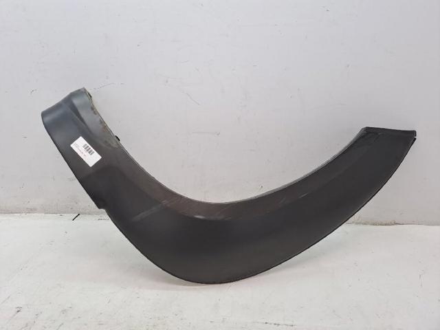 Expansor (placa sobreposta) de arco do pára-lama dianteiro esquerdo 877132E000 HYUNDAI