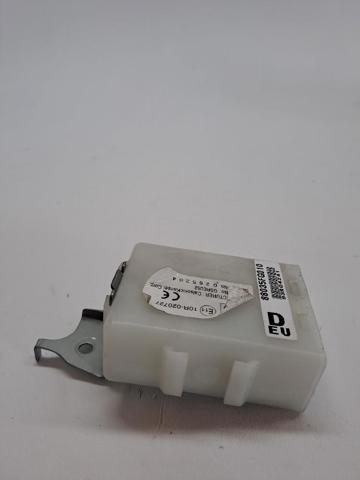 Unidade de controlo do fecho central 88035FG010 SUBARU