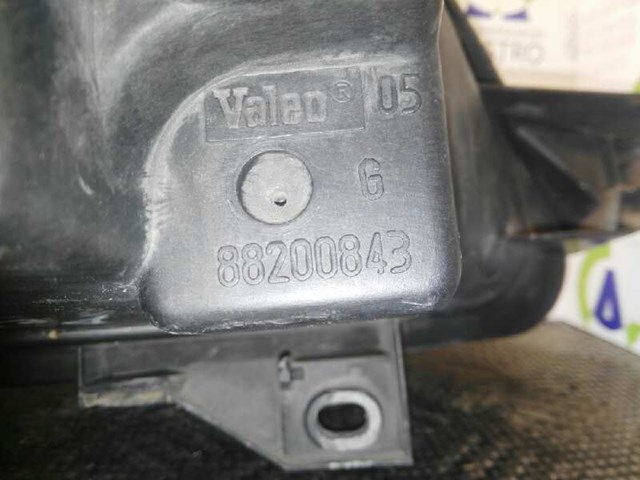 Luz esquerda 88200843 PEUGEOT