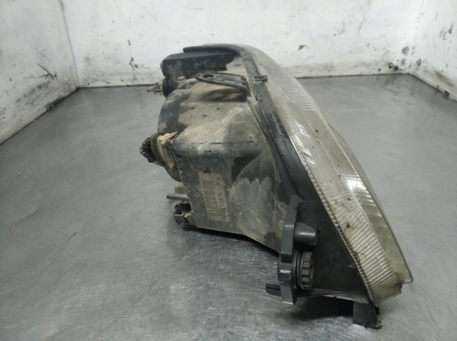Luz esquerda 88203990G PEUGEOT