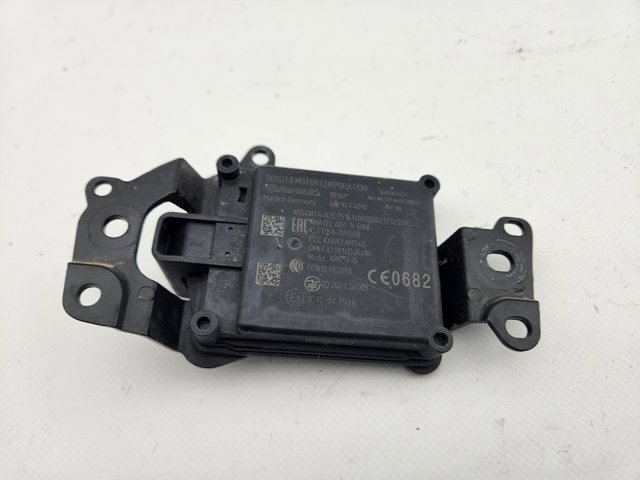 88210F4010 Toyota