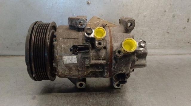 Compressor de aparelho de ar condicionado 883100F010 TOYOTA