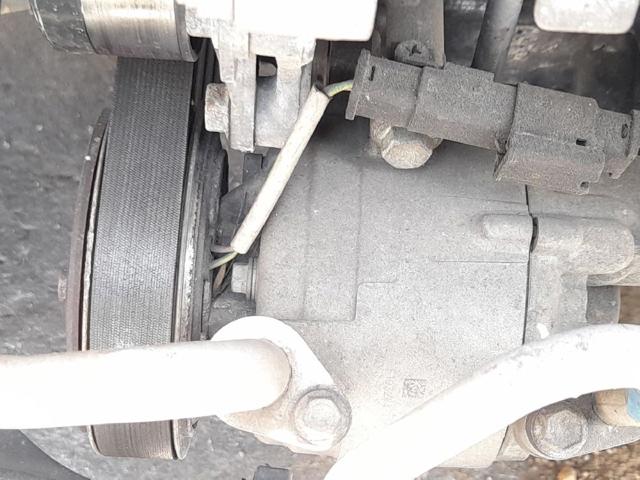 88310YV010 Toyota