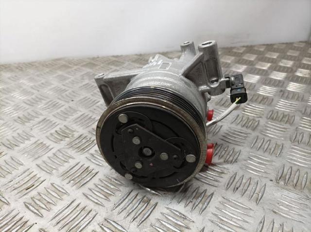 Compressor de aparelho de ar condicionado 88310YV010D TOYOTA