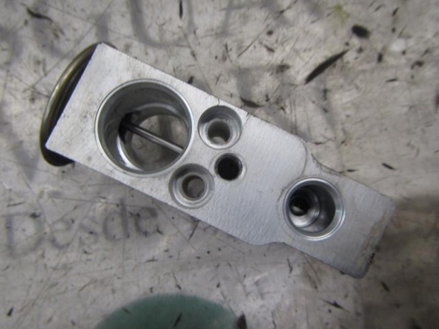 Válvula TRV de aparelho de ar condicionado 8851526070 TOYOTA