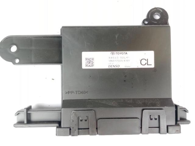 8865002L41 Toyota