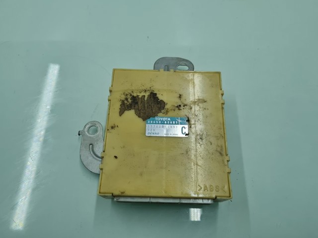 8865060681 Toyota
