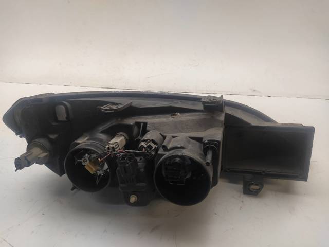 Luz esquerda 89003044 NISSAN
