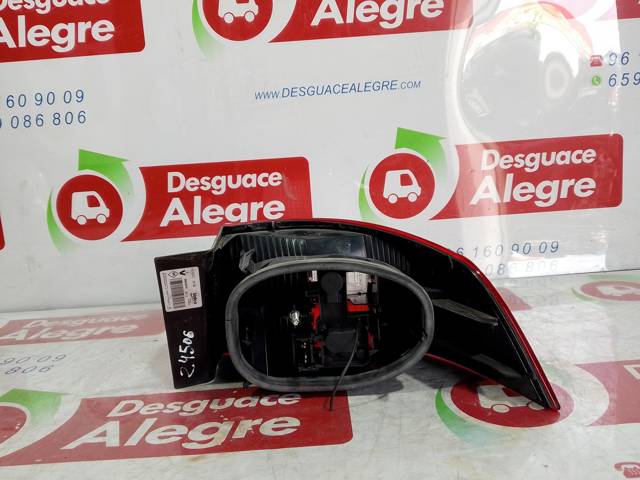 Lanterna traseira esquerda externa 89023978 RENAULT