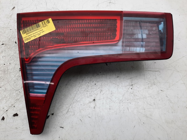 Lanterna traseira esquerda interna 89032711 PEUGEOT