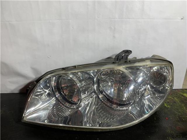 Luz esquerda 89101064 FIAT