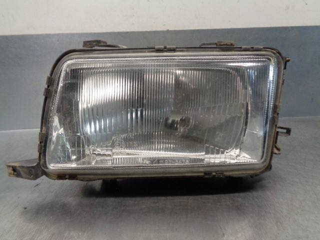 Luz esquerda 893941029H VAG