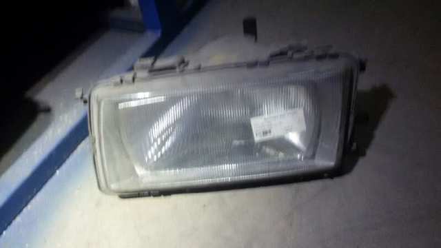 Luz esquerda 893941029H VAG