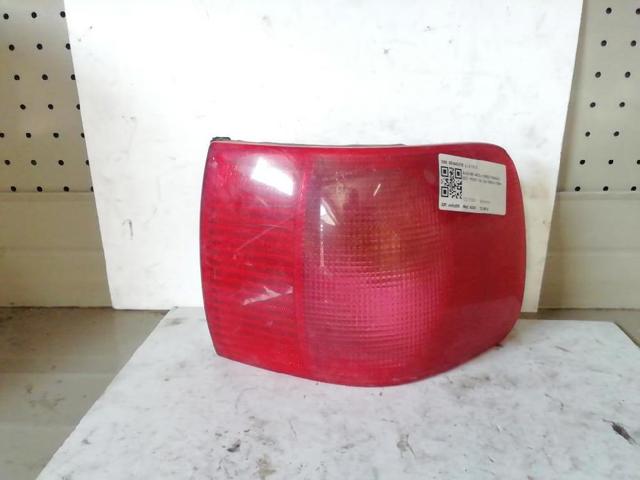 Lanterna traseira direita externa 893945218 VAG