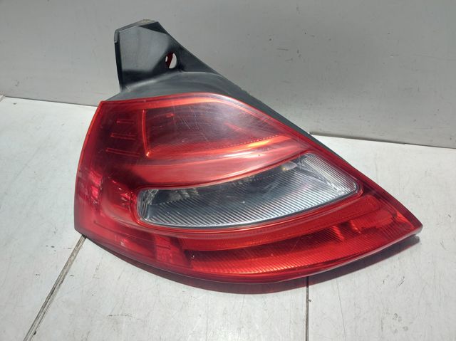 Lanterna traseira esquerda 89397354 RENAULT