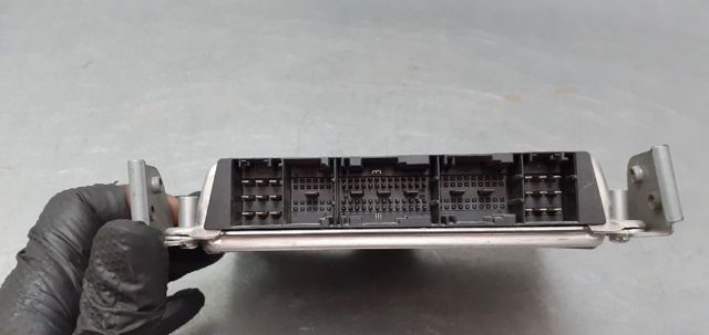 8966102B10 Toyota