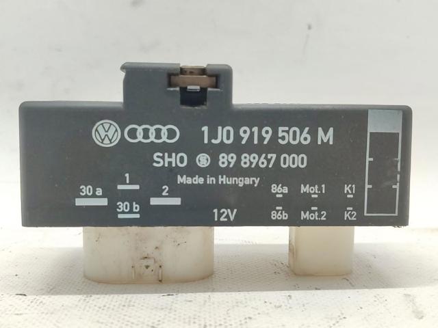898967000 VAG