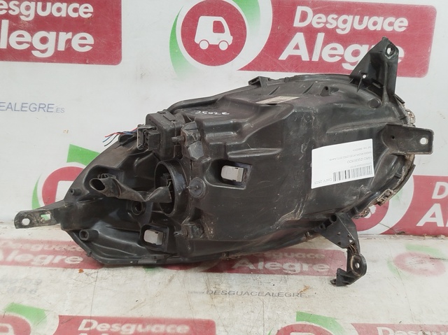 Luz esquerda 89900074 NISSAN