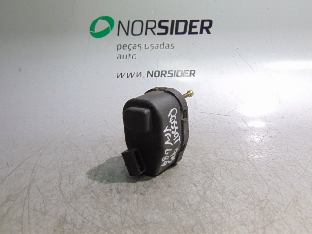 Corretor da luz 8A0941295 VAG
