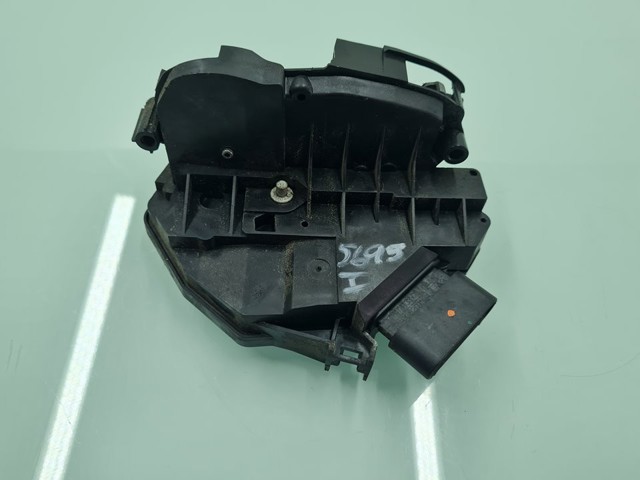 8A6AA21813AJ Ford