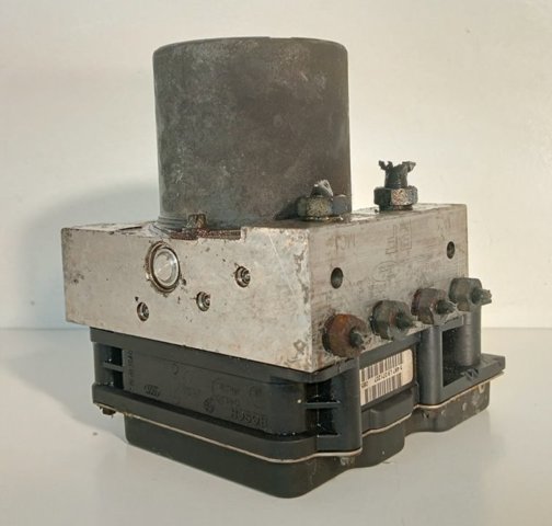 8C112C405BB Ford