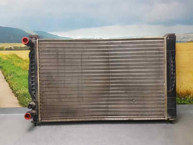 Radiador de esfriamento de motor 8D0121251BC VAG