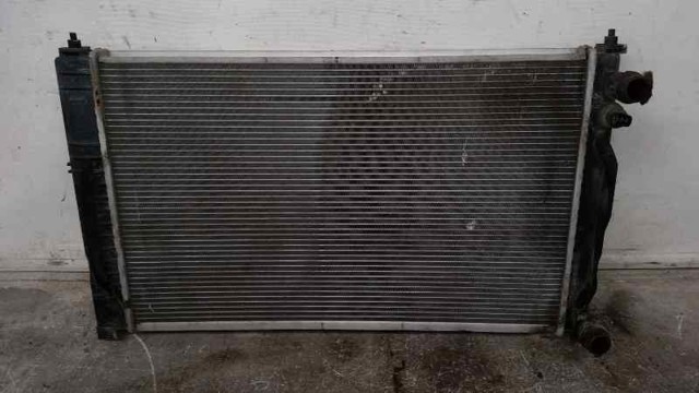 Radiador de esfriamento de motor 8D0121251BC VAG