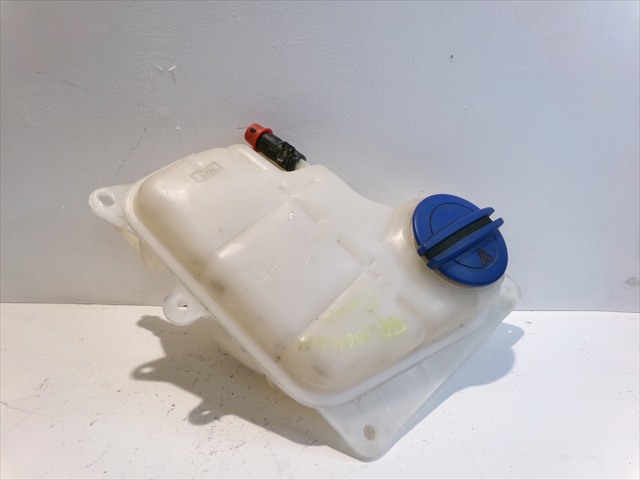 Tanque de expansão do sistema de esfriamento 8D0121403D VAG