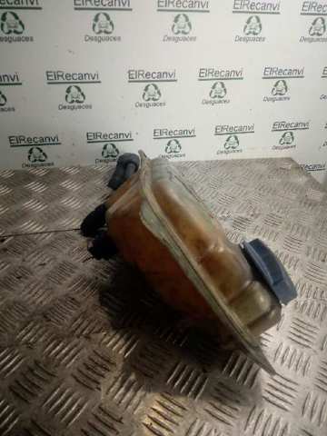 Tanque de expansão do sistema de esfriamento 8D0121403K VAG