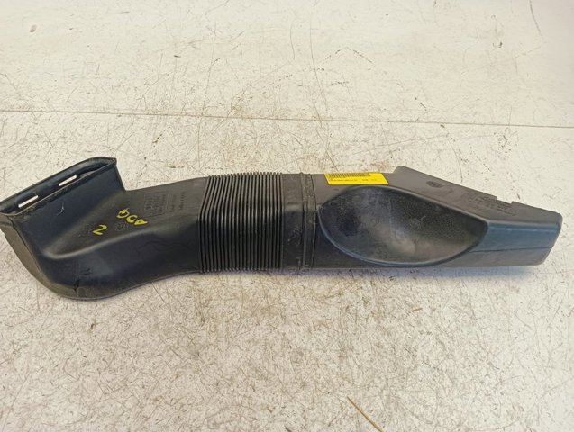 Cano derivado de ar, entrada de filtro de ar 8D0129617 VAG