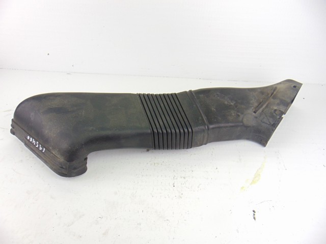 Cano derivado de ar, entrada de filtro de ar 8D0129617 VAG