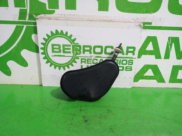 Tanque do sistema de vácuo de motor (amortecedor) 8D0131541B VAG