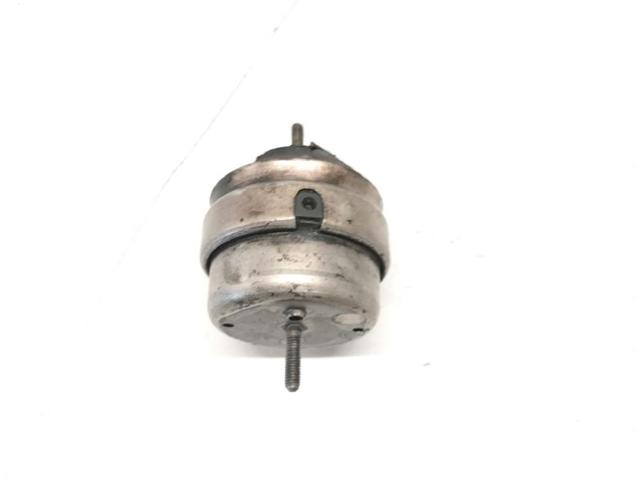 Coxim (suporte) direito de motor 8D0199382AE VAG