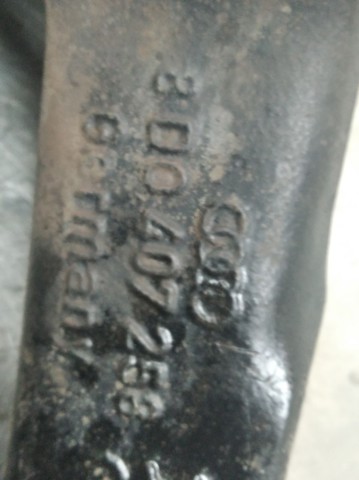 8D0407258 VAG