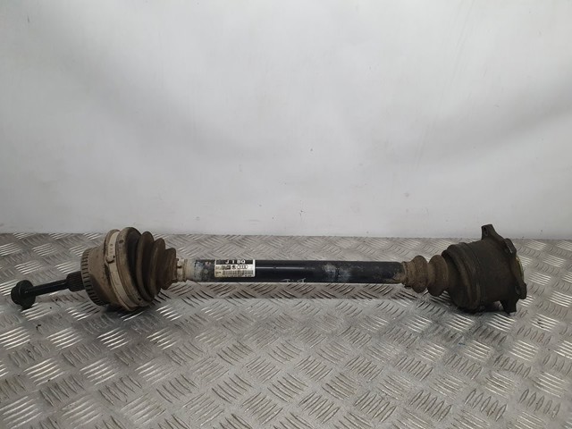 Semieixo (acionador) dianteiro esquerdo 8D0407271BQ VAG