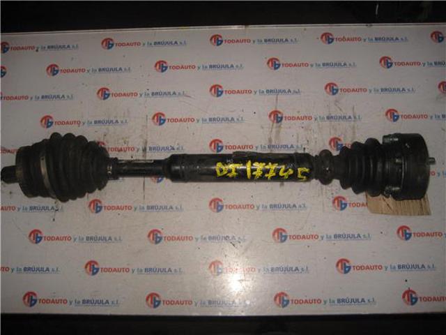 Semieixo (acionador) dianteiro direito 8D0407272BA VAG